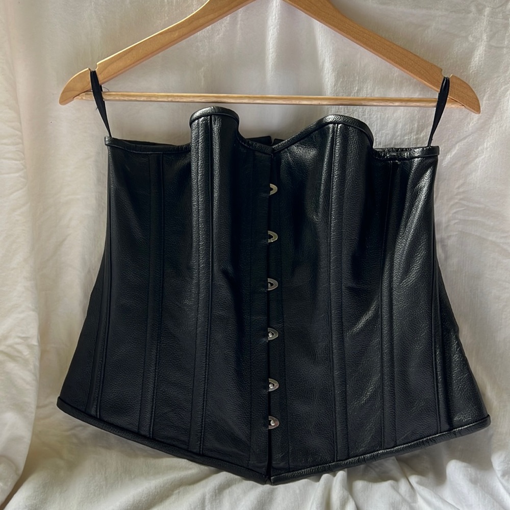 32 inch Black 100% Leather corset